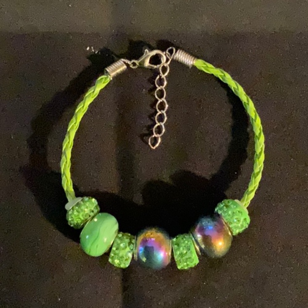 Bracelets - Picture 4 of 4